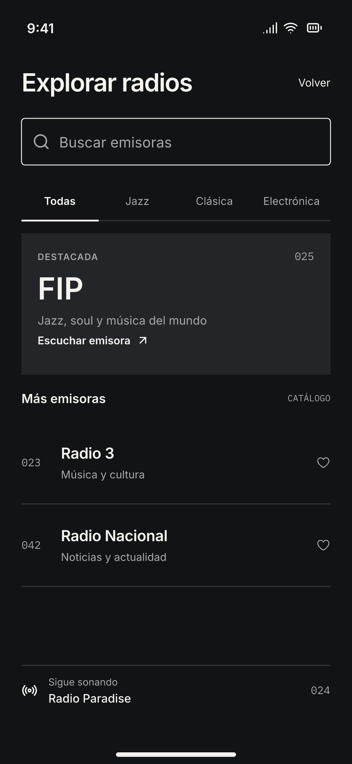 Explorar radios en modo oscuro